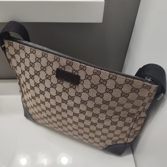 🥰 Vintage Y2K Gucci Joy Signature GG Monogram Logo Zip Top Crossbody Bag, Mint! - Picture 4 of 16